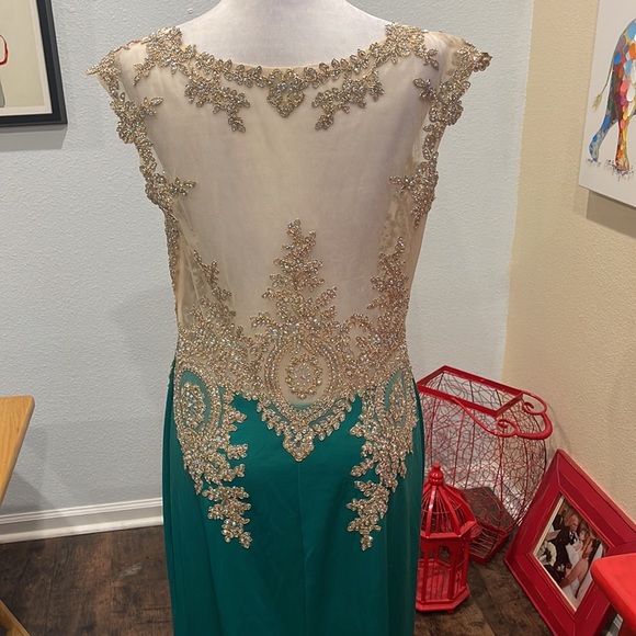 ABBY PARIS dress size 14 - Picture 6 of 17